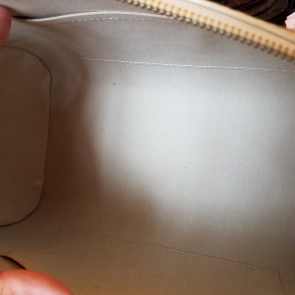 SOLD@!  Louis Vuitton Beige Sherwood Monogram Sa - Picture 2 of 12